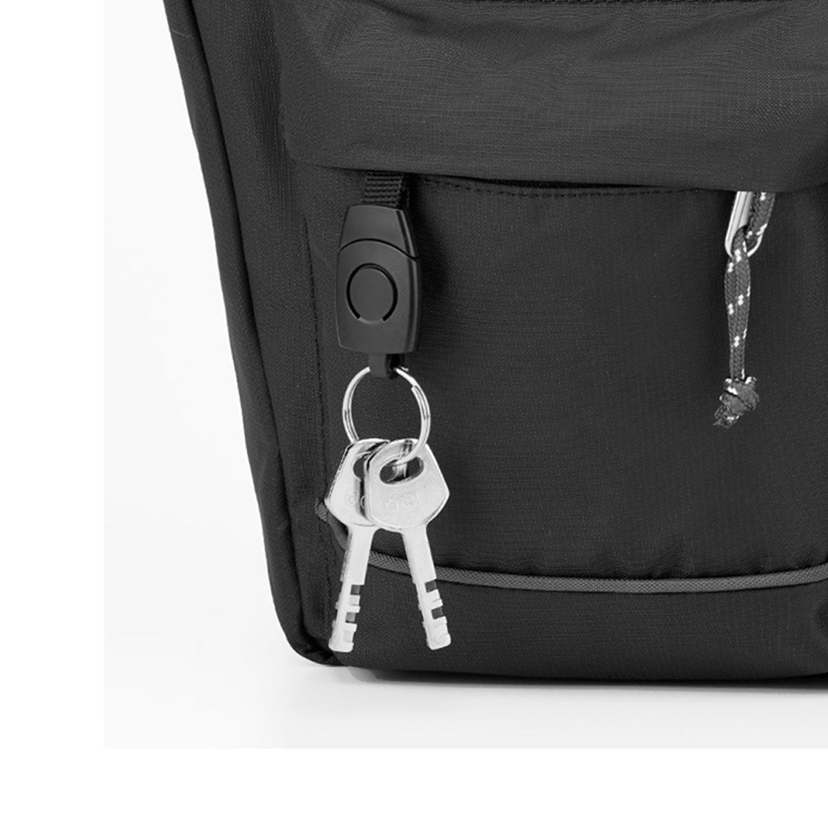 Branden : Safe Cross Body Bag L (RFID) : Black