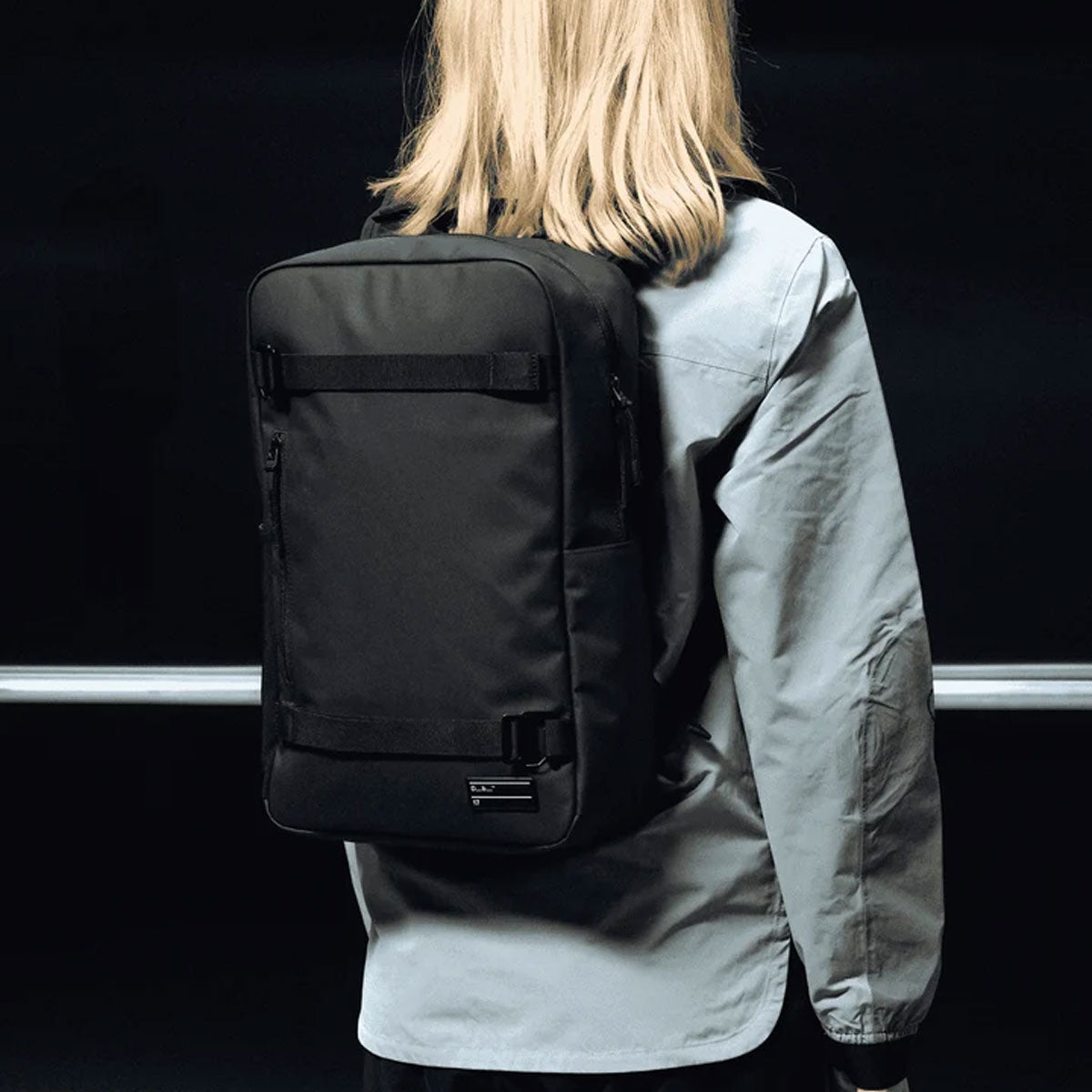 Db Journey : Daypack 17L : Black Out
