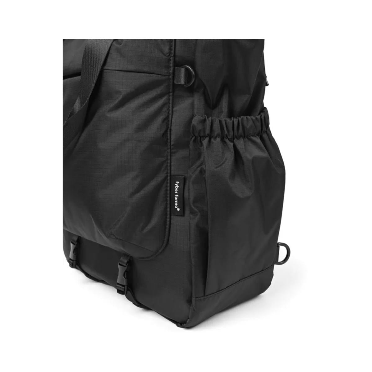 Fyber Forma : Rover 3-Way Backpack 18L : Black