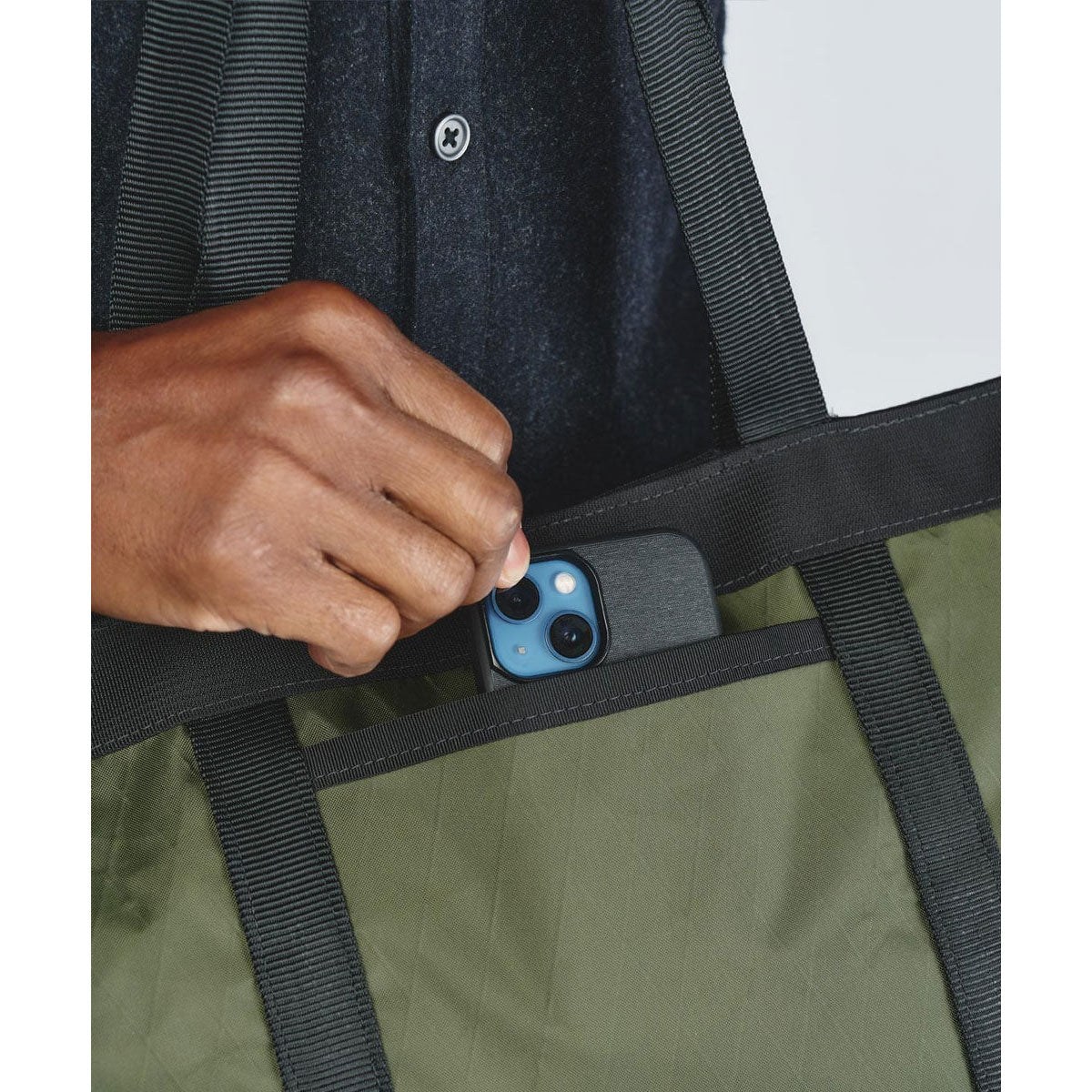 Mission Workshop : Helix 15L Tote : Black VX