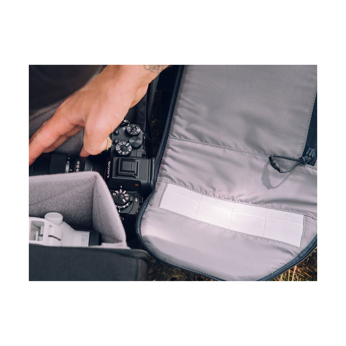 Moment : DayChaser Travel Camera Pack 35L : Black