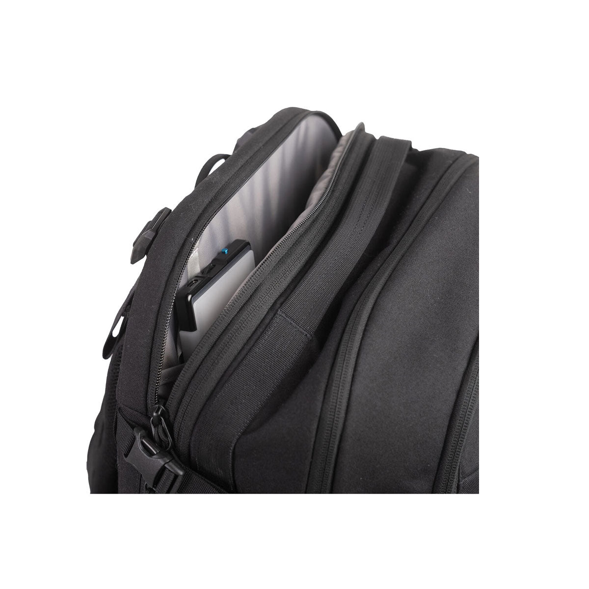 Moment : DayChaser Travel Camera Pack 35L : Black