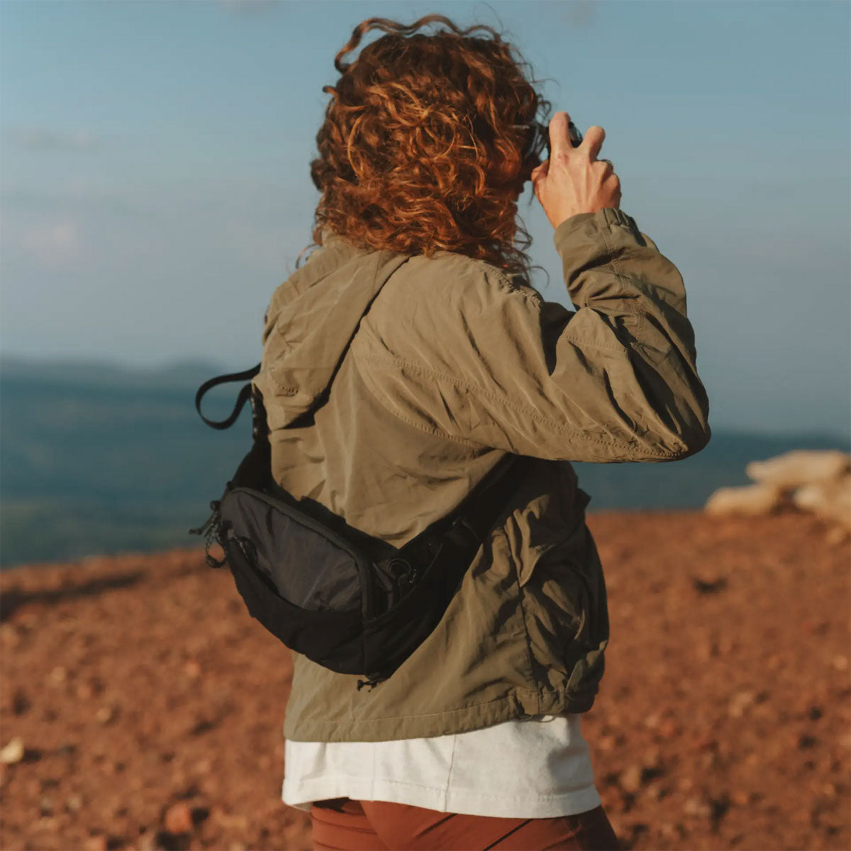 Moment : Slate 4L Camera Sling : Black