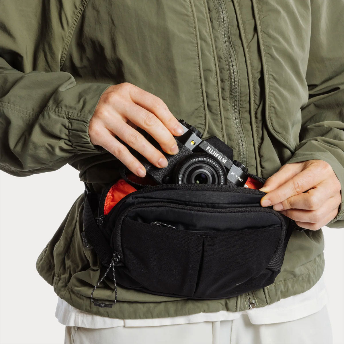 Moment : Take 1.5L Sling : Black