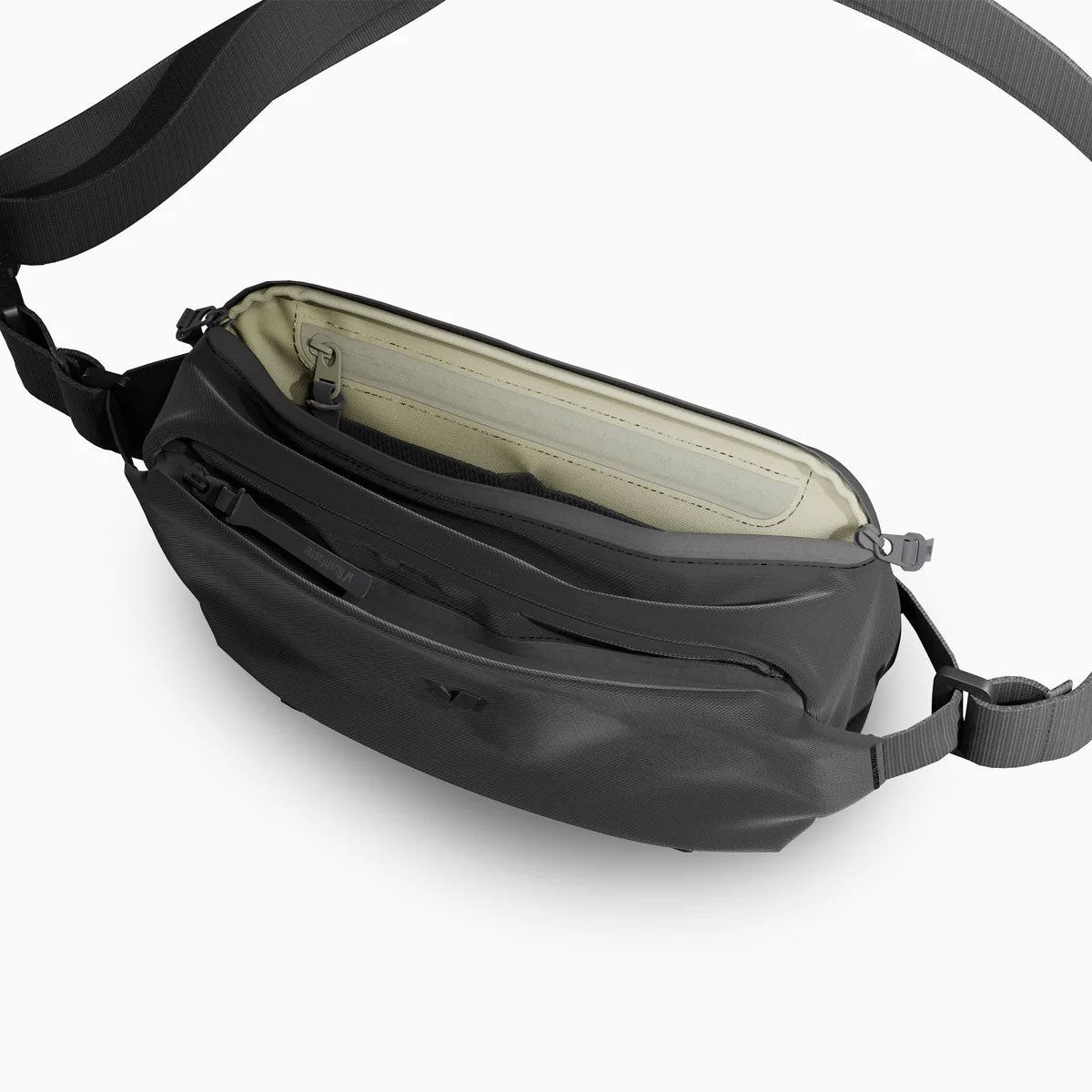 Rushfaster : EDC Sling Bag 4L : Black