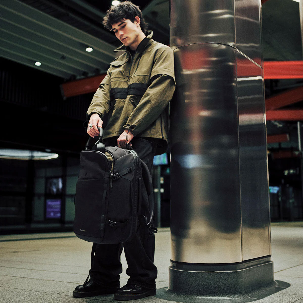 Rushfaster : Travel Backpack 36L : Black