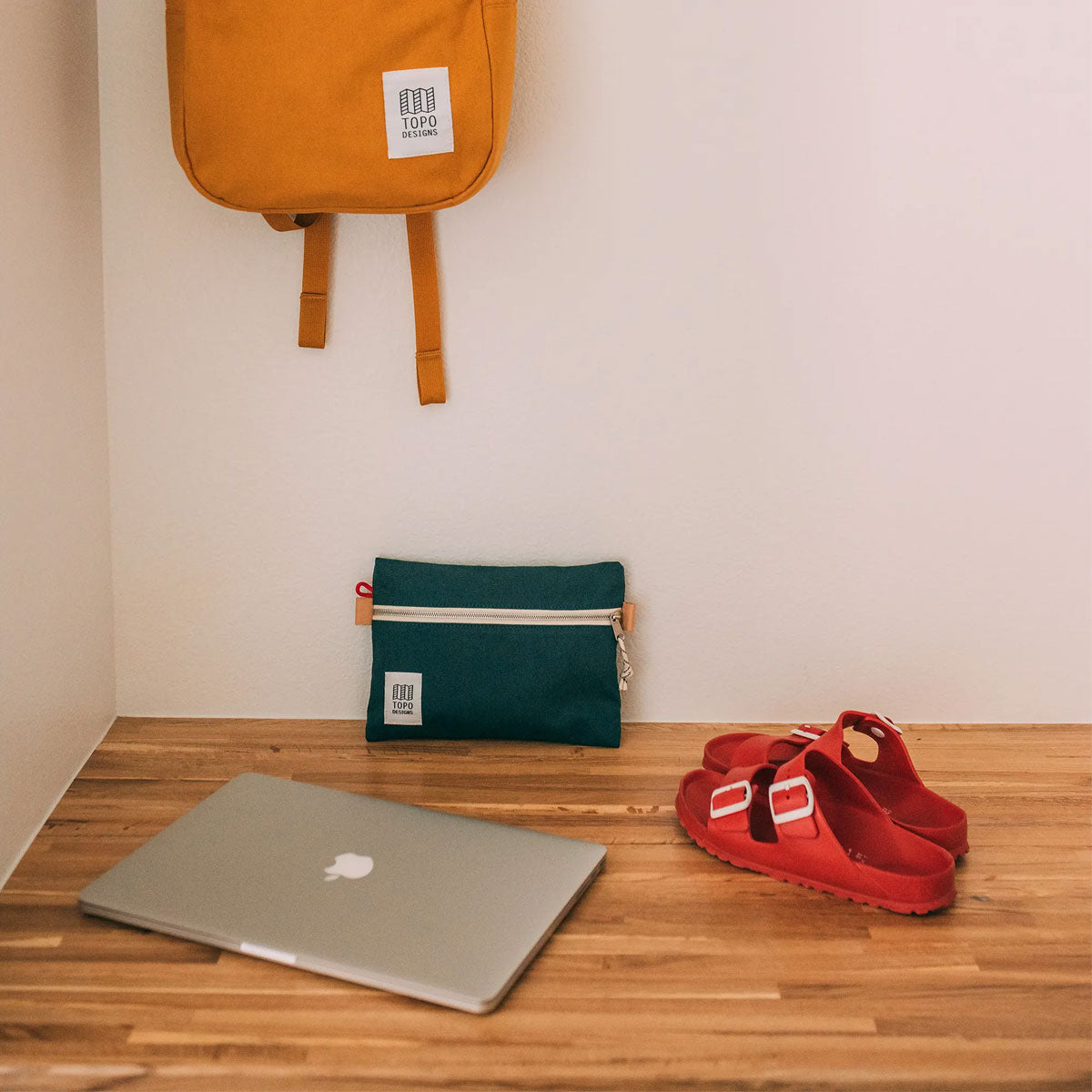 Topo Designs : Accessory Bag : Clay/Chocolate