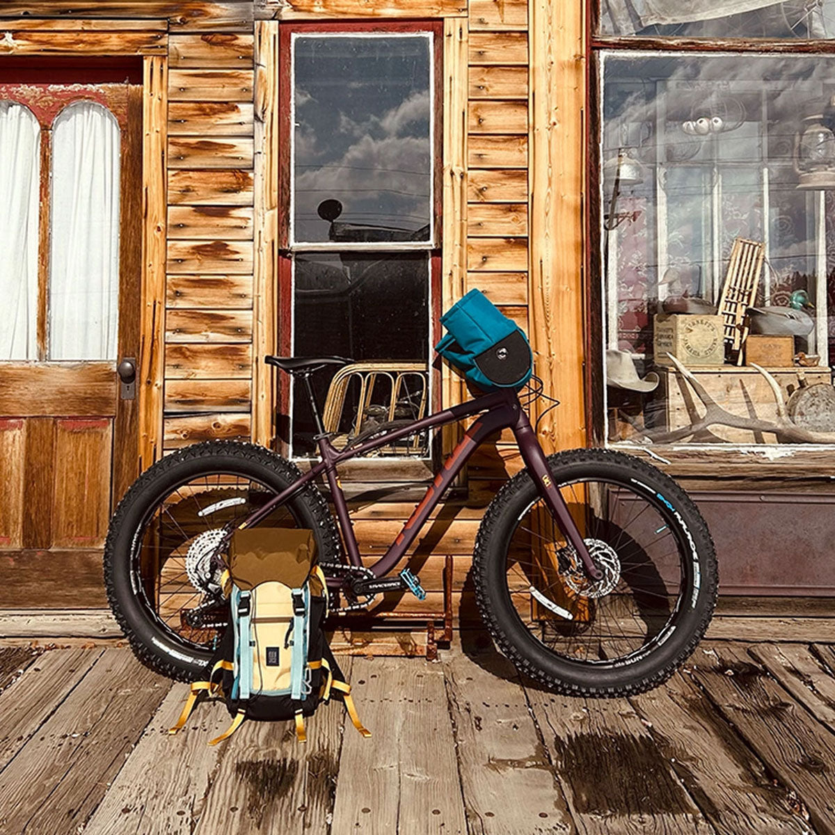 Topo Designs : Rover Trail Pack 22L : Forest/Goldenrod