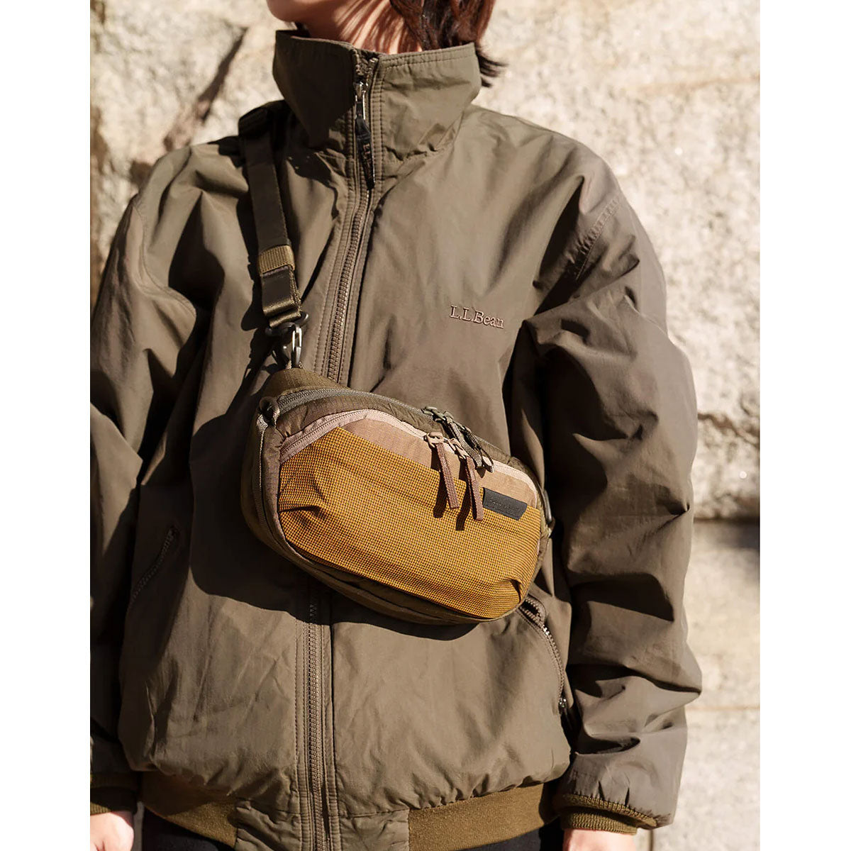 Able Carry : Core Sling 2.5L : Field Green