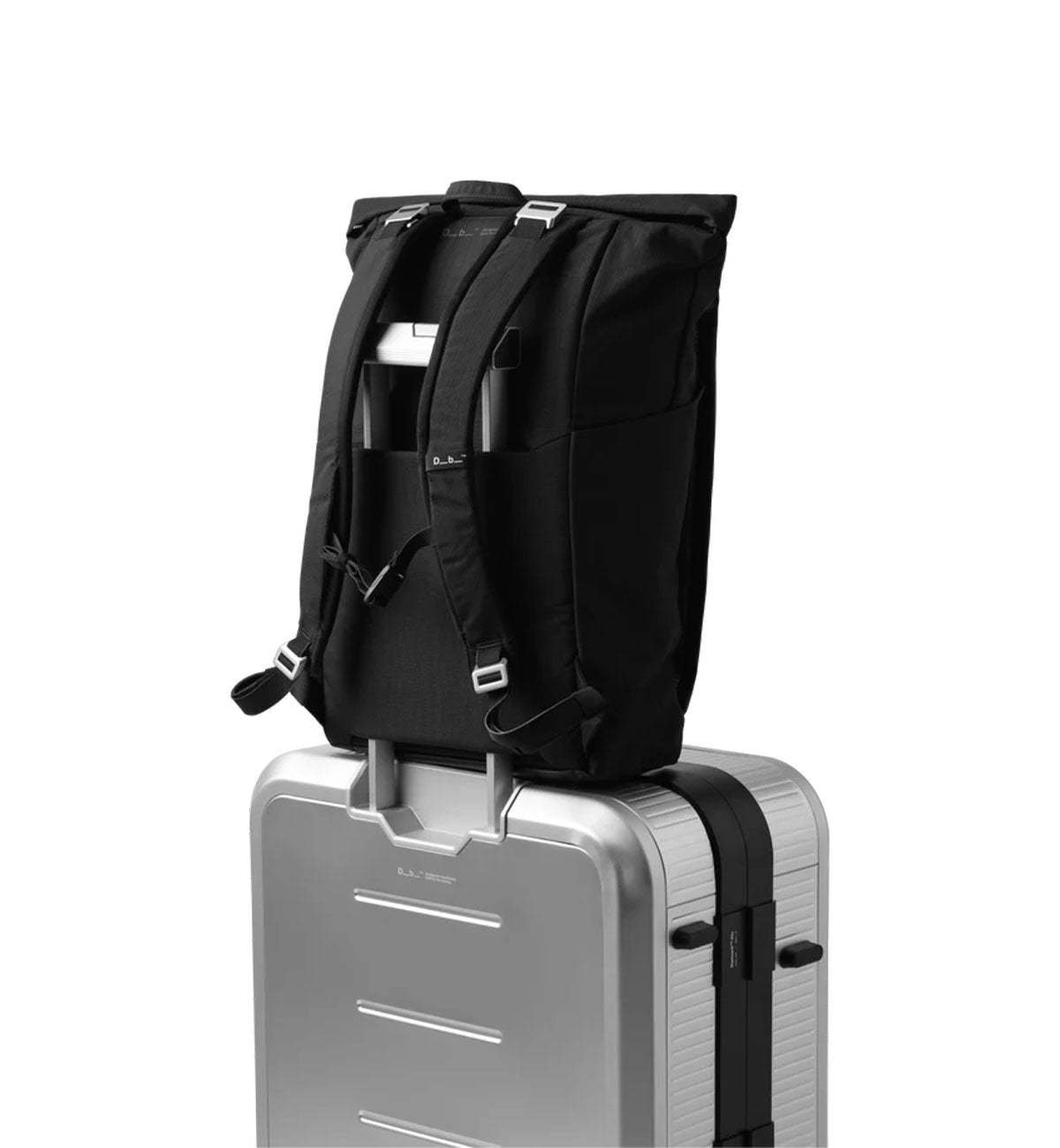 Db Journey : Entour Daypack 26L : Black Out