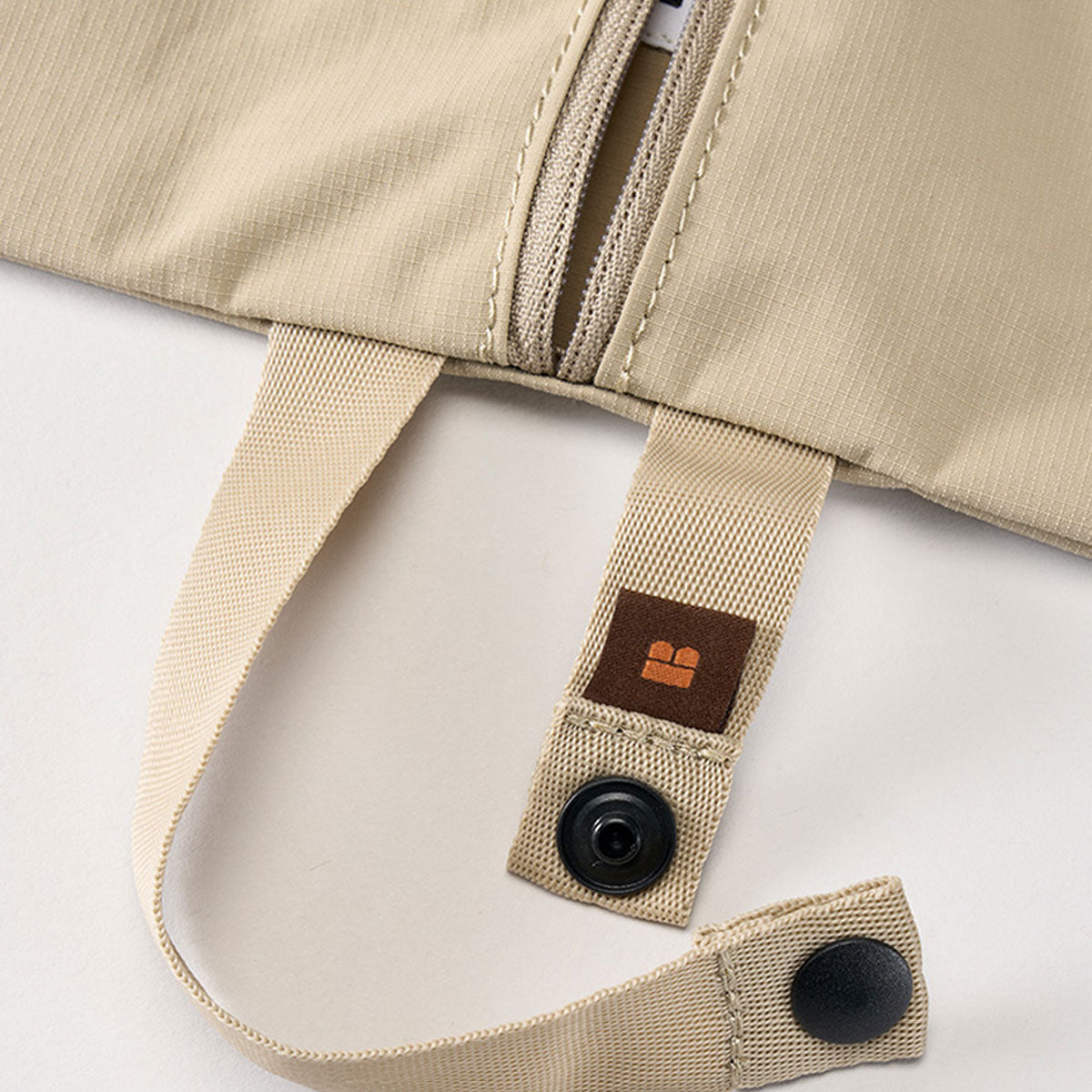 Branden : Shoe Pouch Light