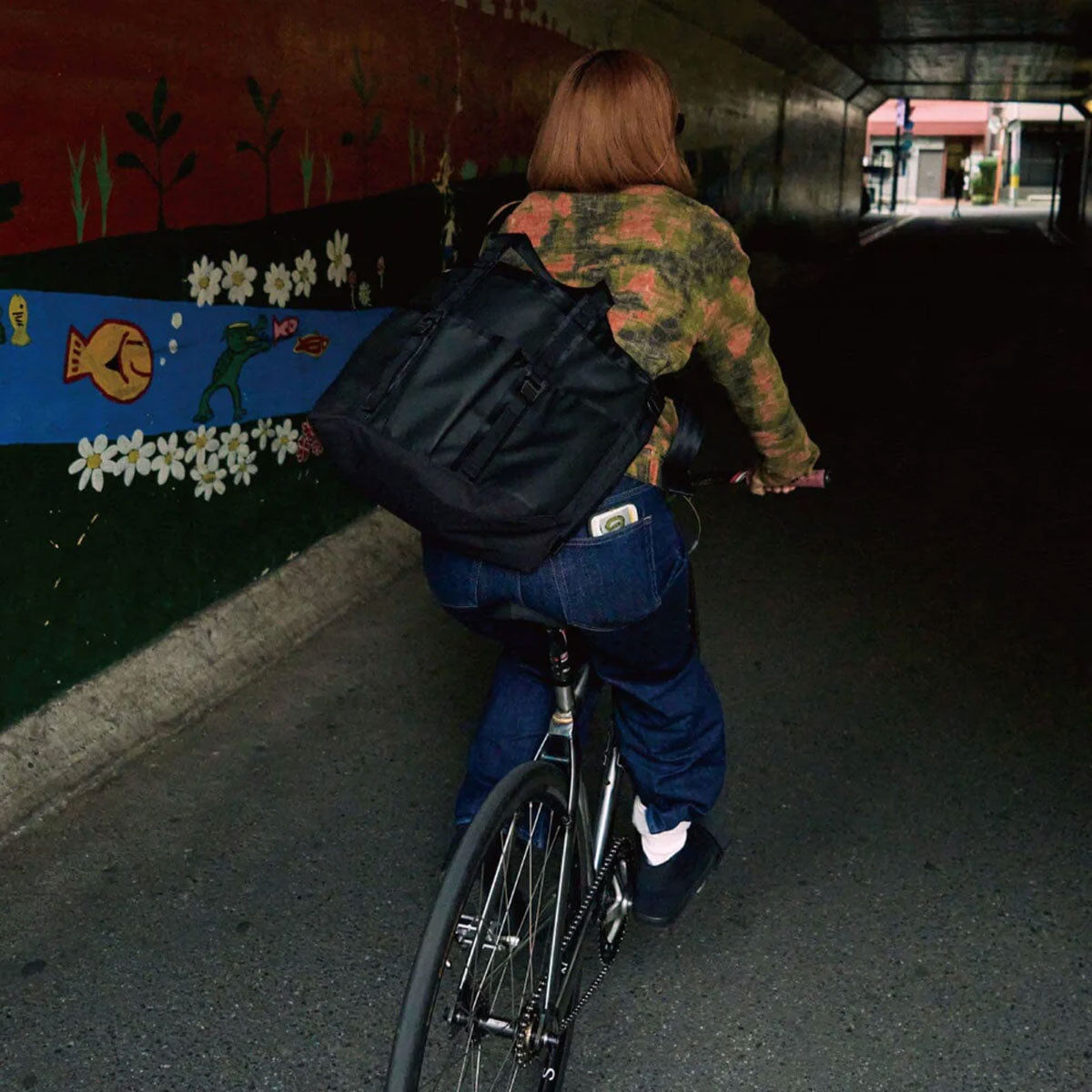 [PO] Chrome Industries : Grocery Tote 28L Messenger : Matte Black