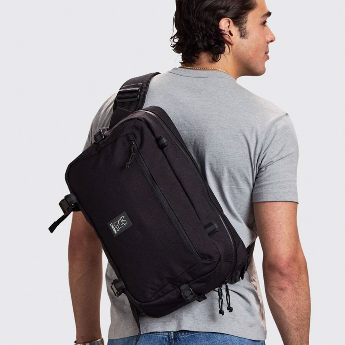 Chrome Industries : Kadet Max 15L Sling : Black Canvas Leather