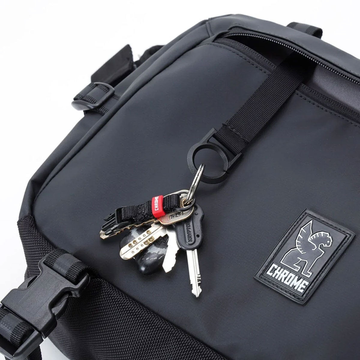 [PO] Chrome Industries : Kadet Max 15L Sling : Black Tarp