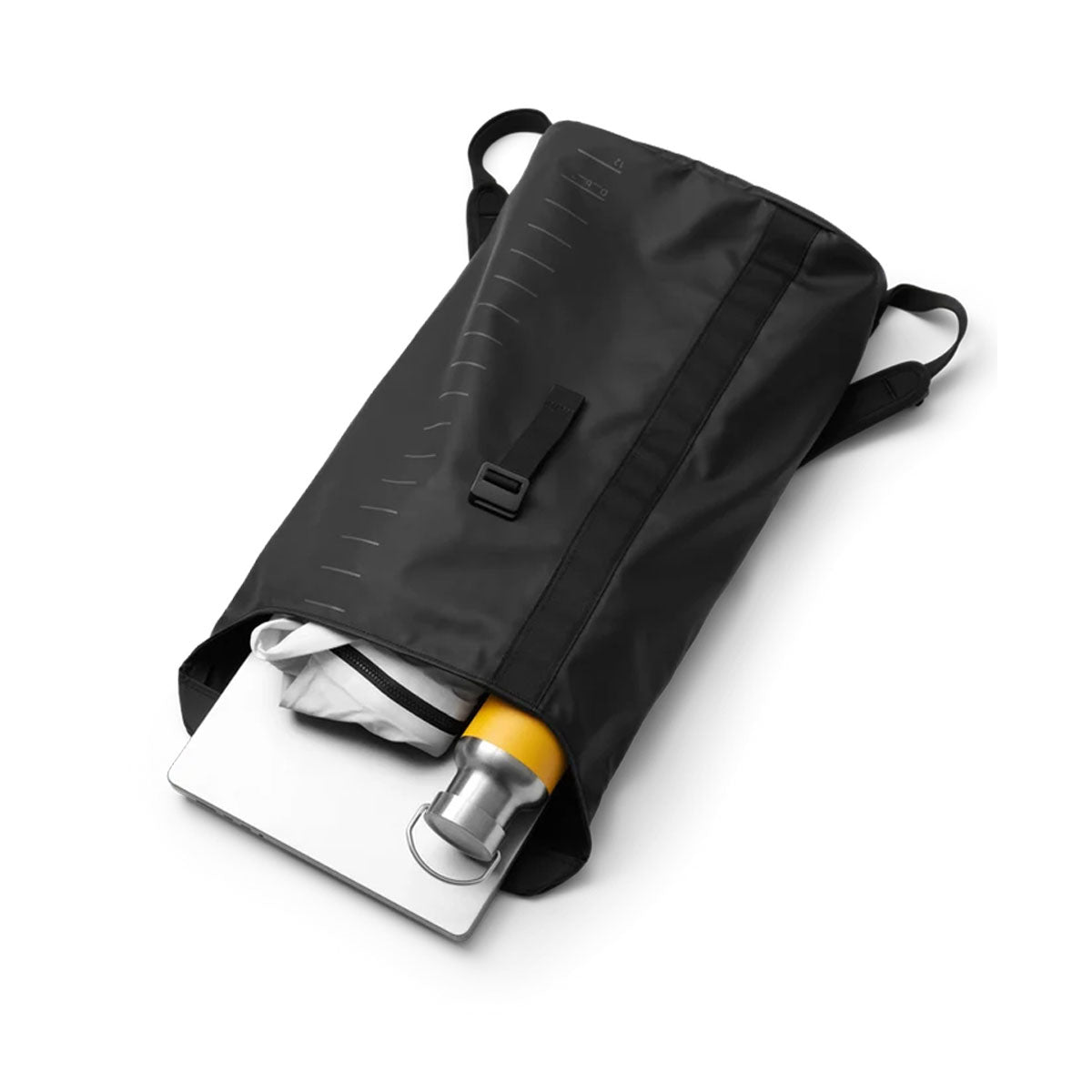 Db Journey : Essential Backpack 12L : Black Out