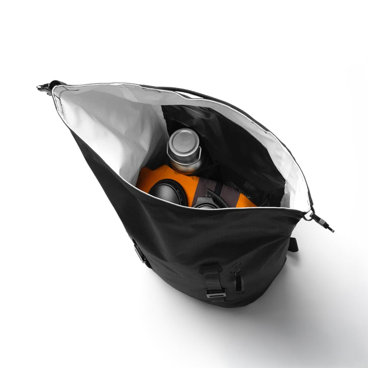 Db Journey : Essential Rolltop Backpack 32L : Black Out