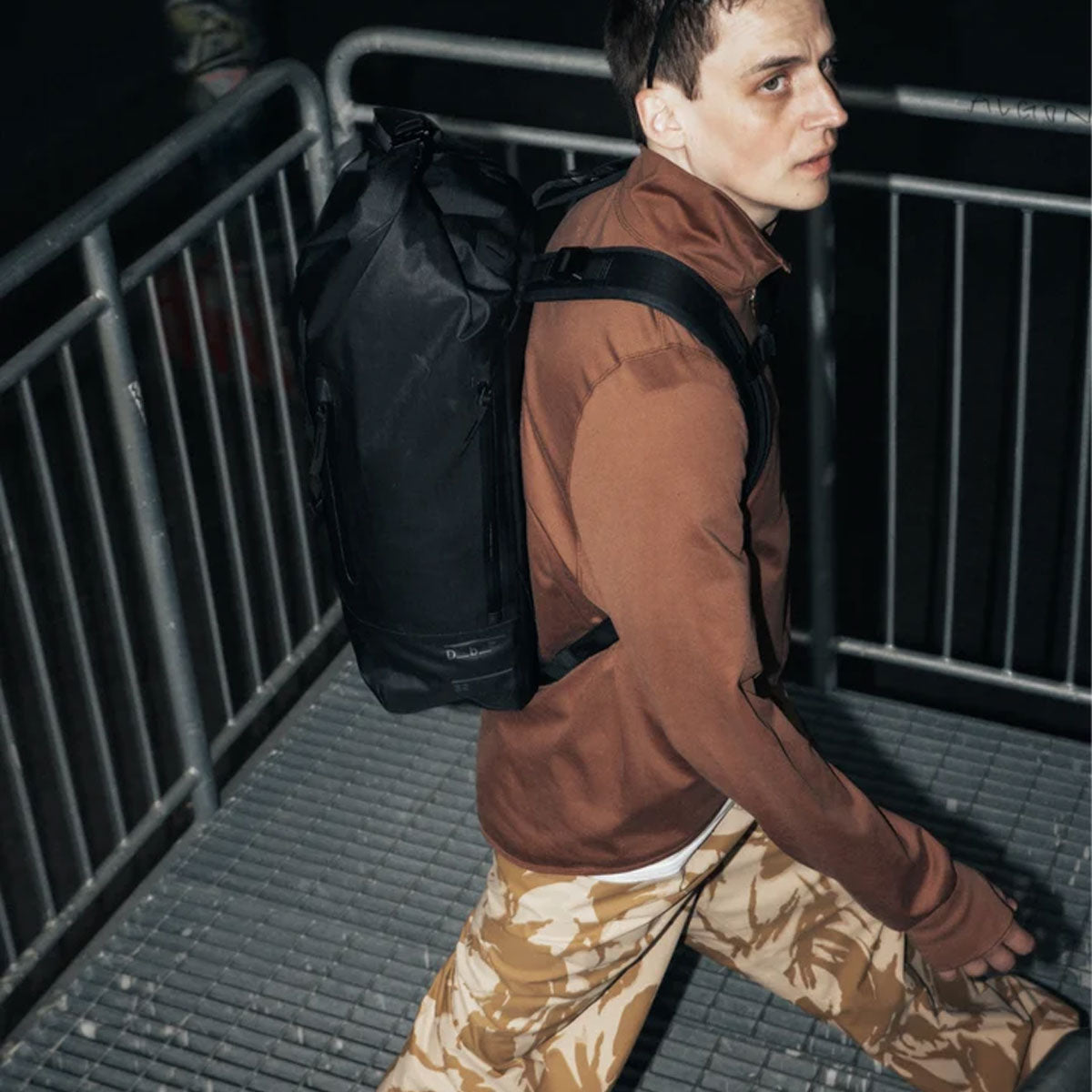 Db Journey : Essential Rolltop Backpack 32L : Black Out