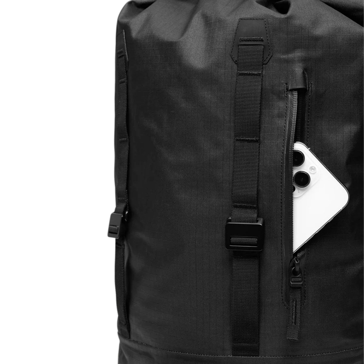 Db Journey : Essential Rolltop Backpack 32L : Black Out