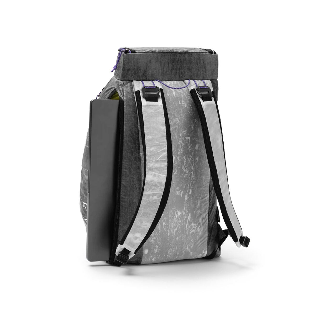 Db Journey : Weigh Lighter Hugger Backpack 30L : Weigh Darker