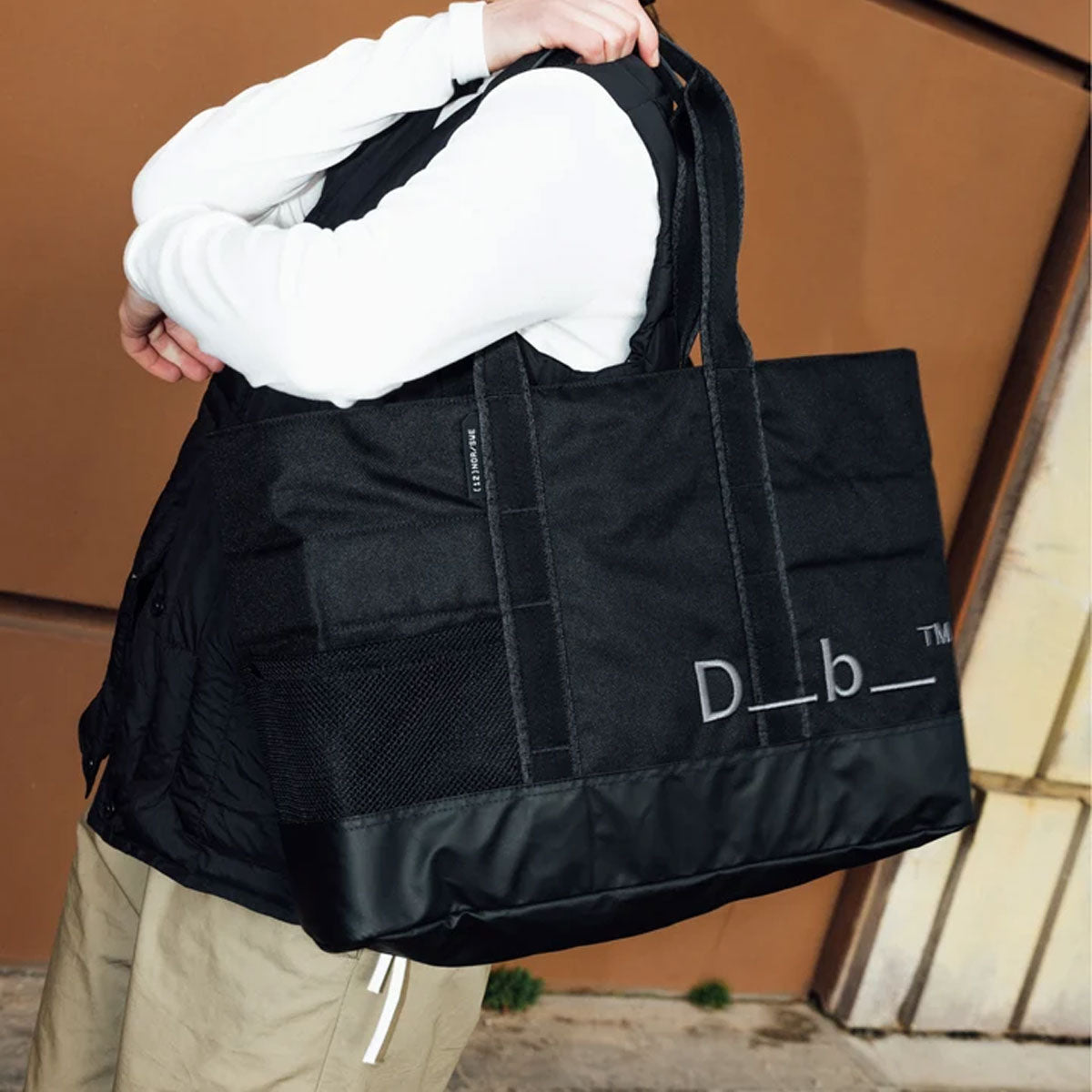 Db Journey : Hauler Tote 20L : Black Out