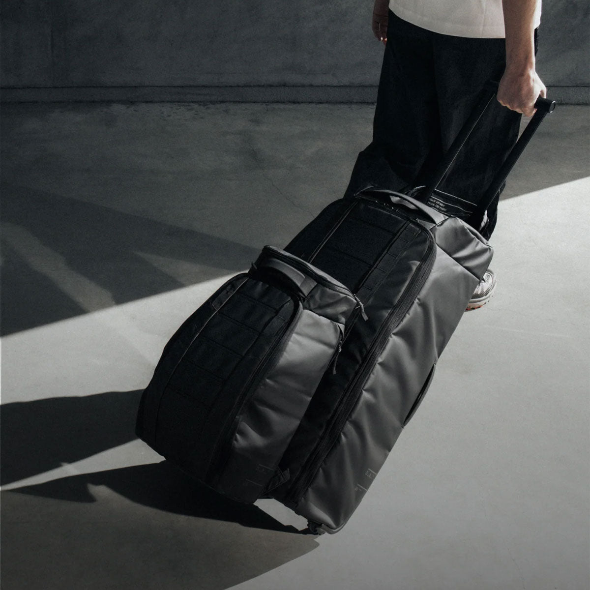 Db Journey : Hugger Backpack 20L : Black Out