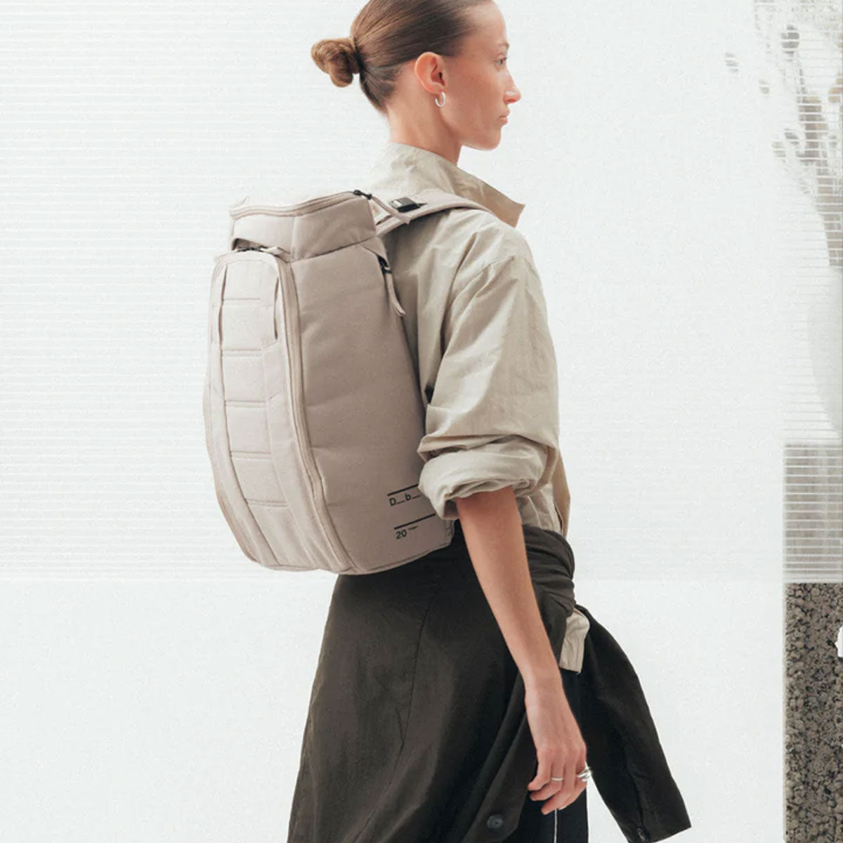 Db Journey : Hugger Backpack 20L : Fogbow Beige