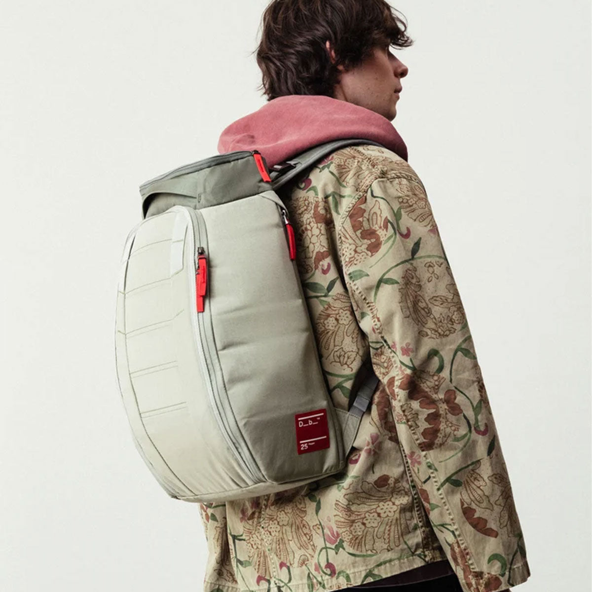 Db Journey : Hugger Backpack 25L : Basil Green