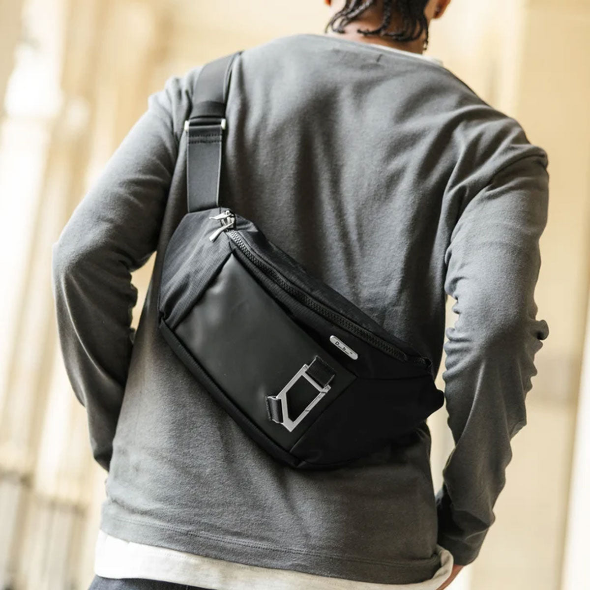 Db Journey : Entour Sling 6L : Black Out
