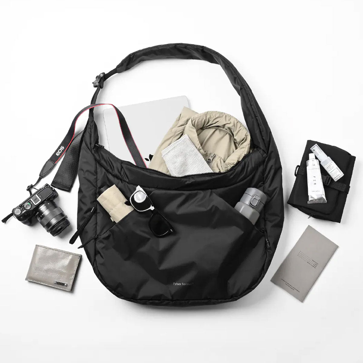 Fyber Forma : Puff Hobo Padding Bag 18L : Black