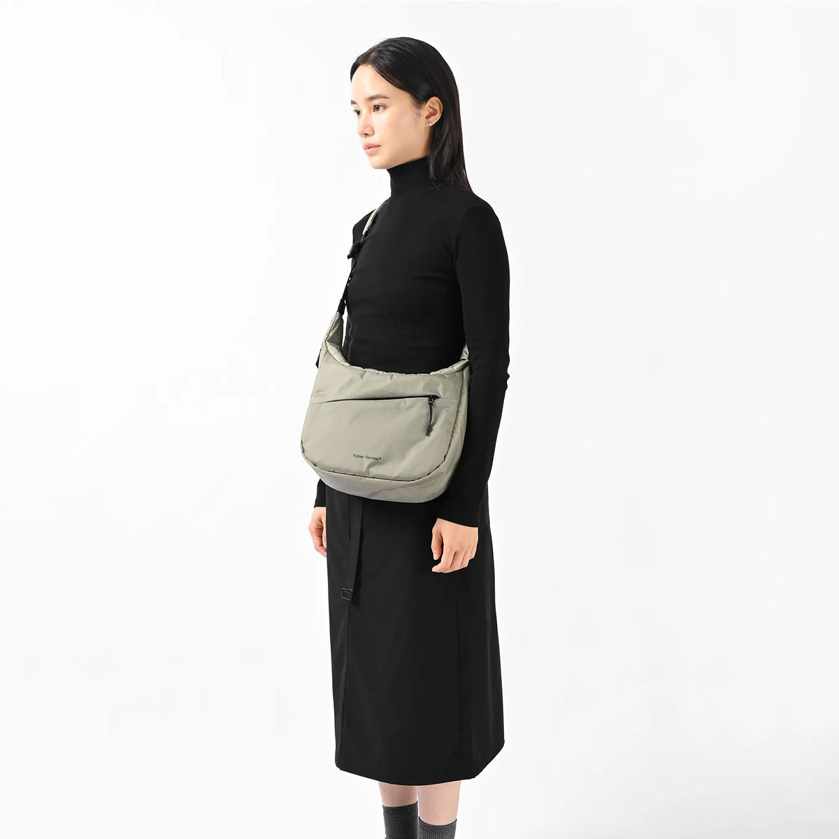 Fyber Forma : Puff Cross Padding Bag 5L : Khaki Green