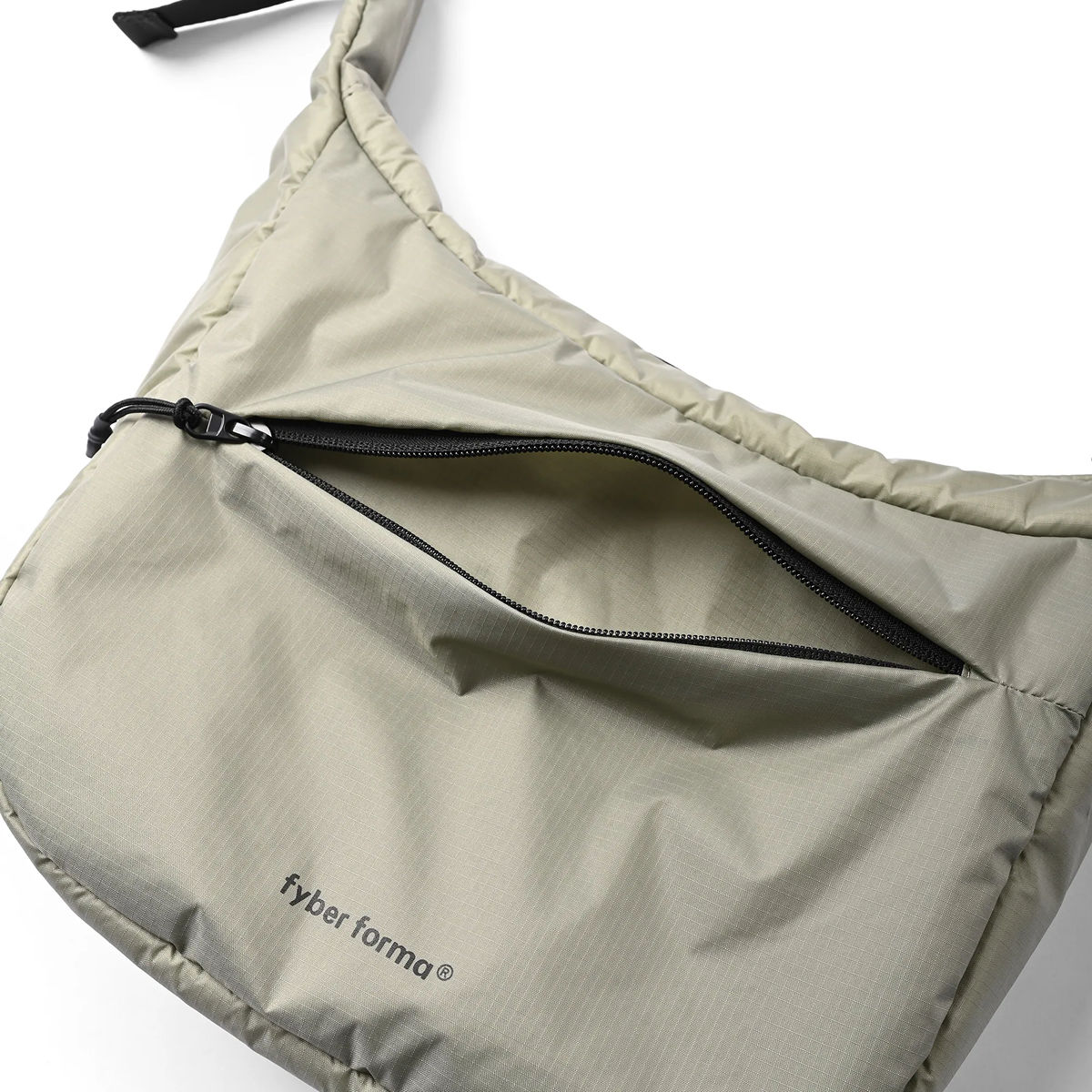 Fyber Forma : Puff Cross Padding Bag 5L : Khaki Green