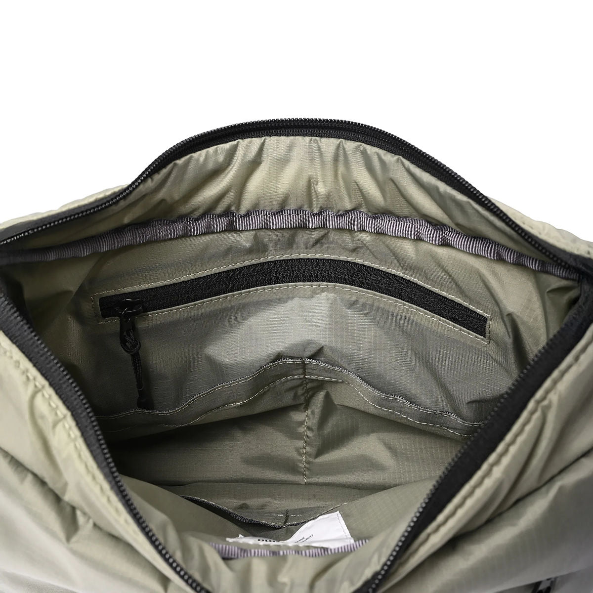 Fyber Forma : Puff Cross Padding Bag 5L : Khaki Green