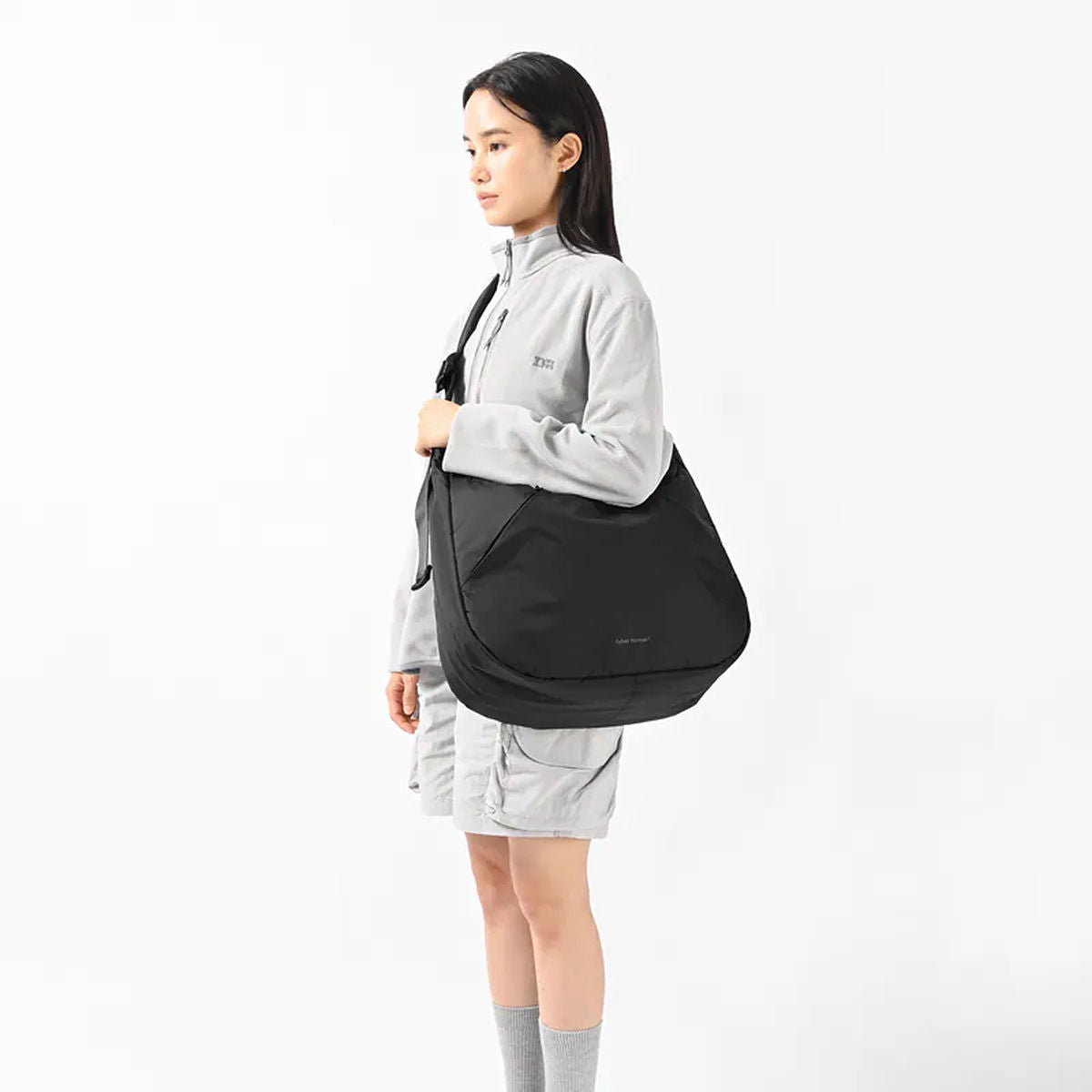 Fyber Forma : Puff Hobo Padding Bag 18L : Black