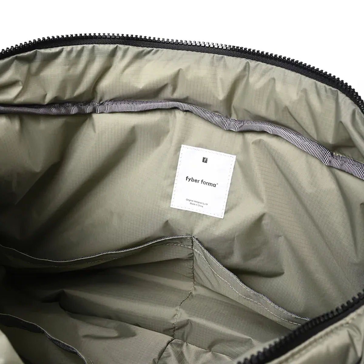 [PO] Fyber Forma : Puff Hobo Padding Bag 18L : Khaki Green