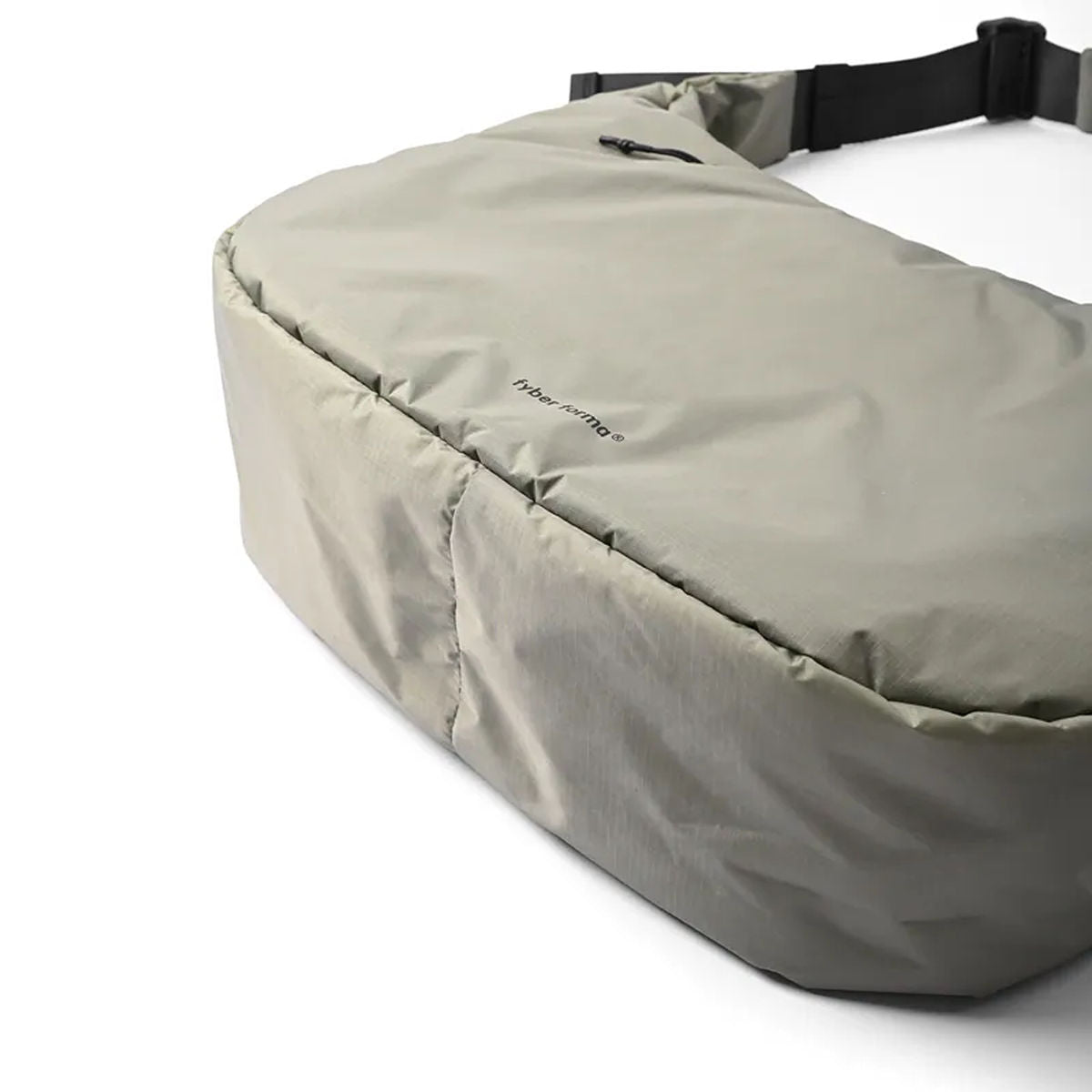 [PO] Fyber Forma : Puff Hobo Padding Bag 18L : Khaki Green