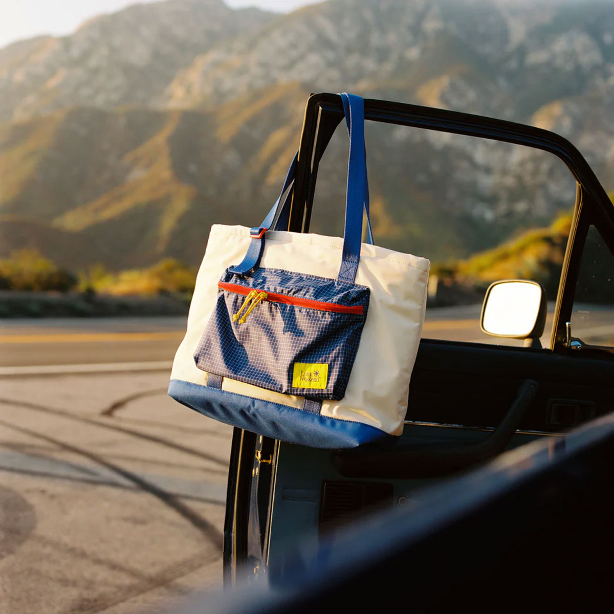 Beacon Tote 18L by Long Weekend | The Bag Creature