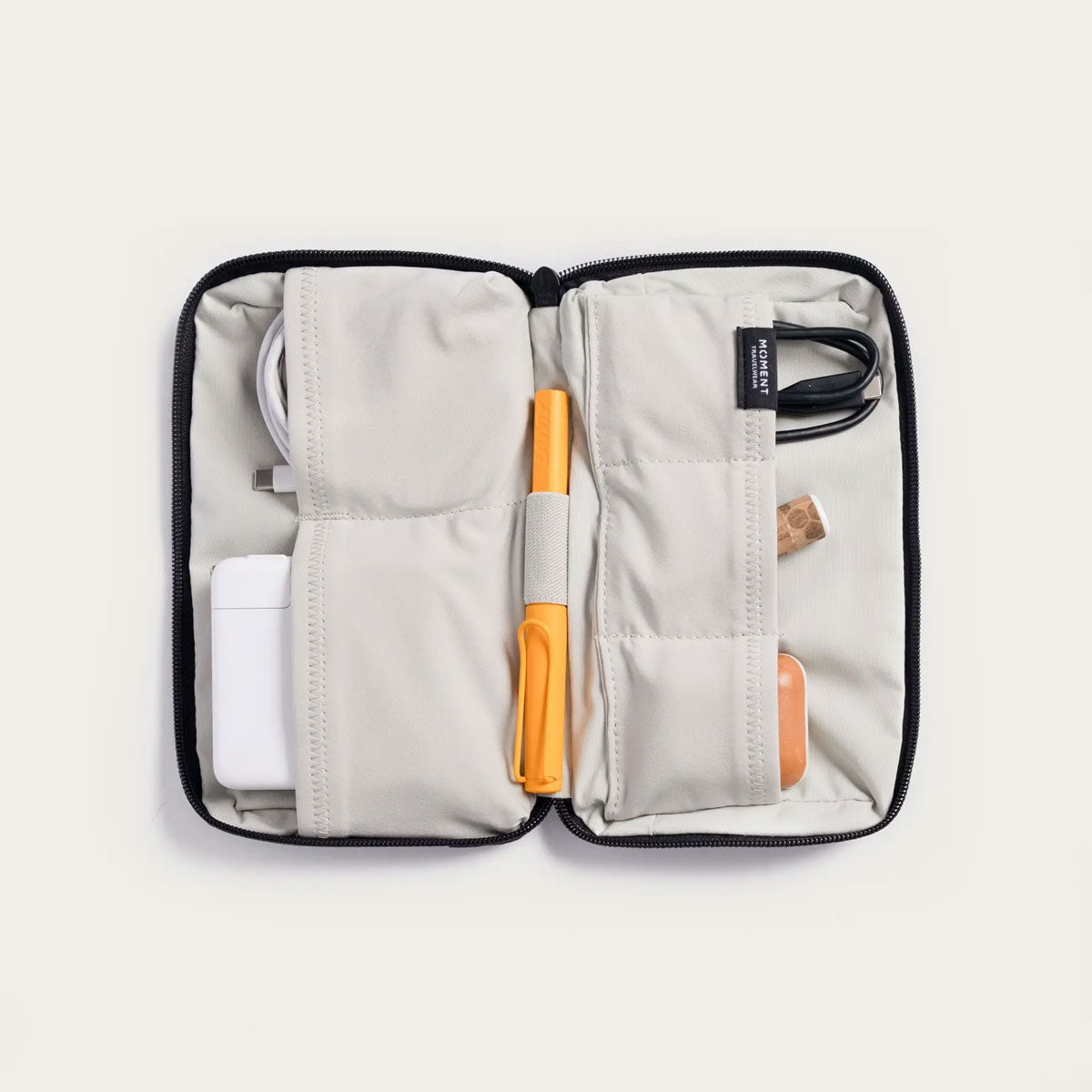 Moment : Everything Mini Tech Organizer : Black