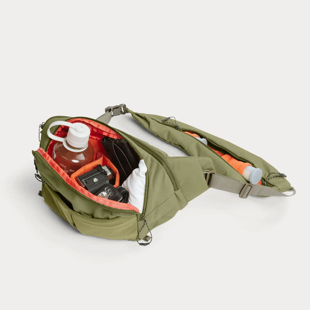 Moment : Balance 7L Camera Sling : Moss