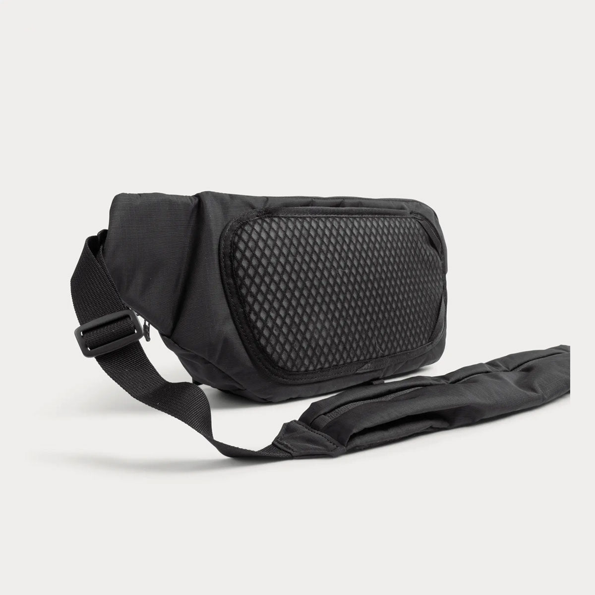 Moment : Balance 7L Camera Sling : Black