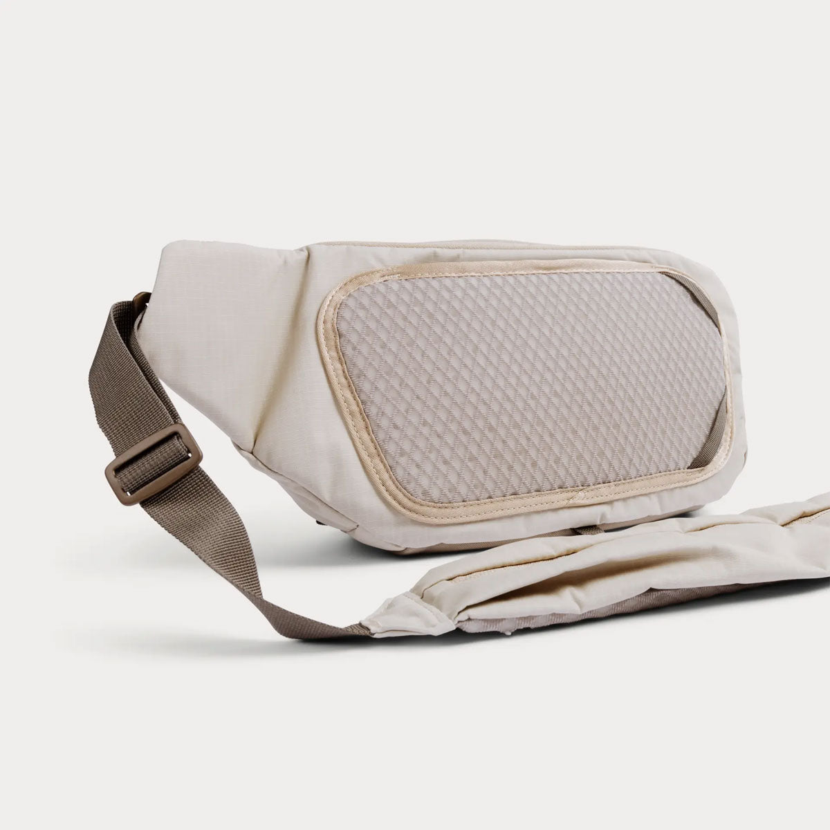 Moment : Balance 7L Camera Sling : Desert