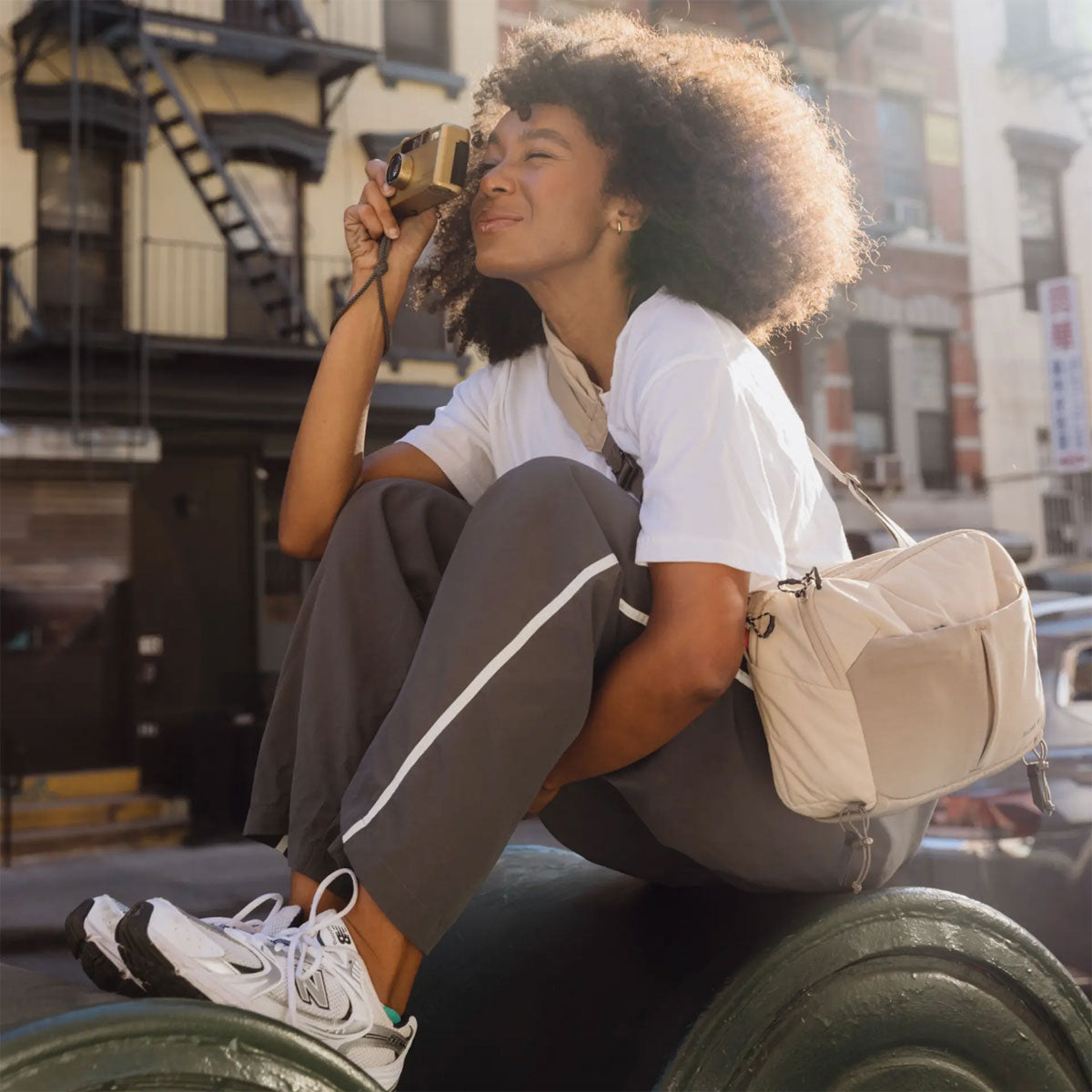 Moment : Balance 7L Camera Sling : Desert