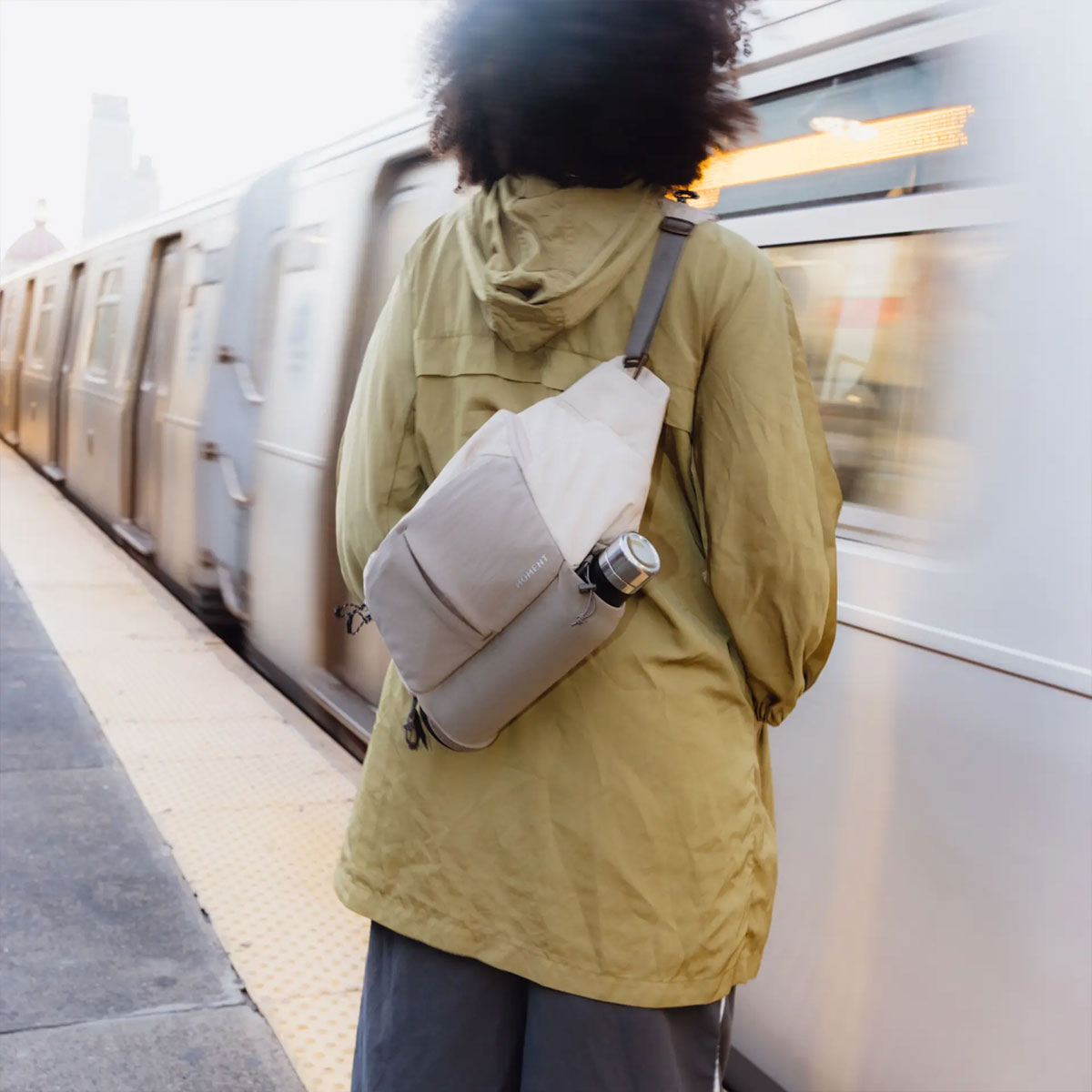 Moment : Balance 7L Camera Sling : Desert