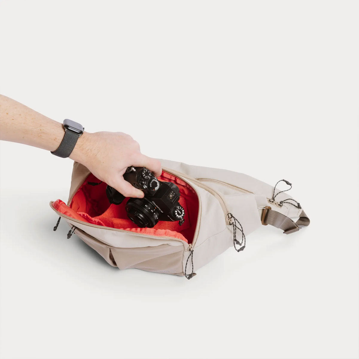 Moment : Balance 7L Camera Sling : Desert