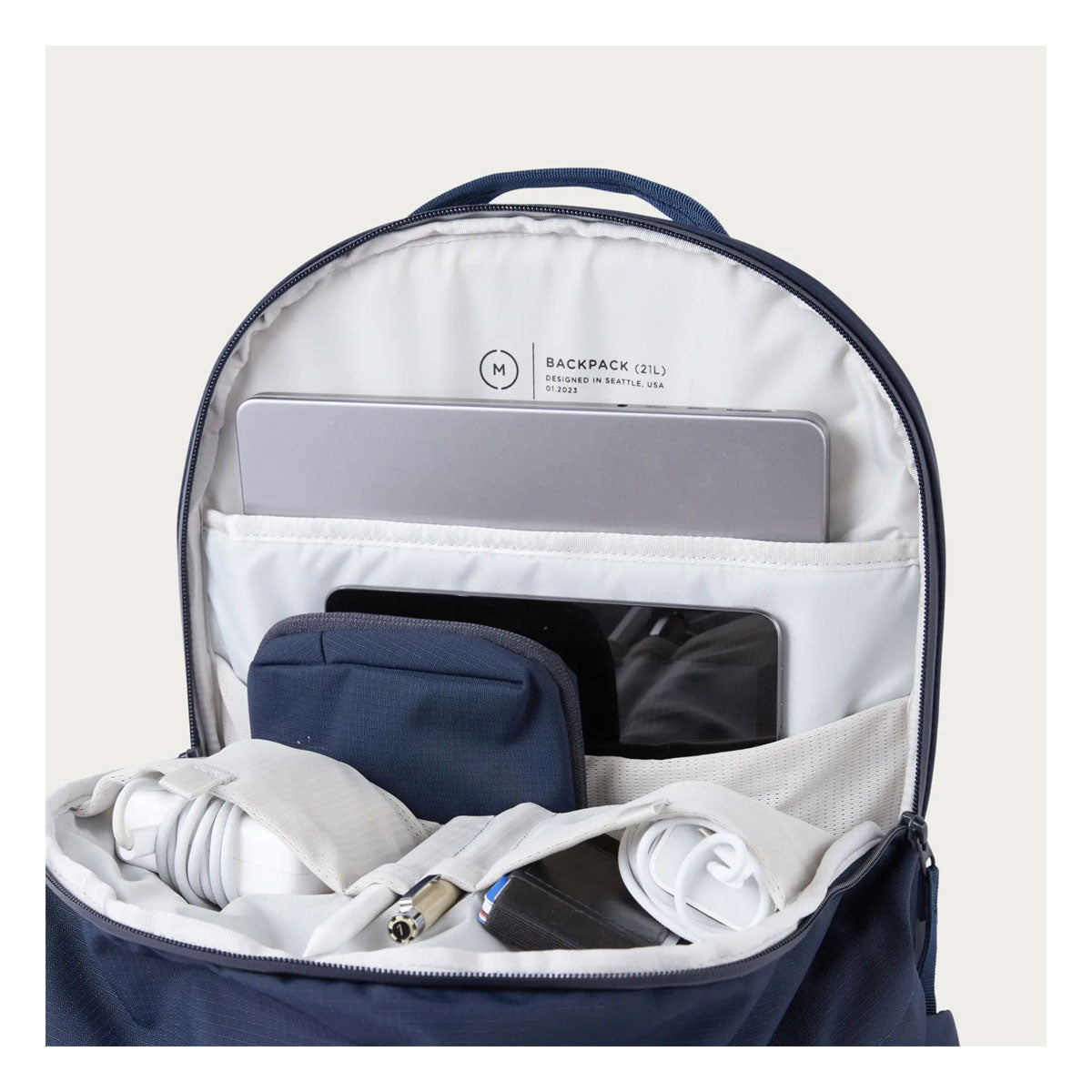 Moment : Everything Backpack : Navy