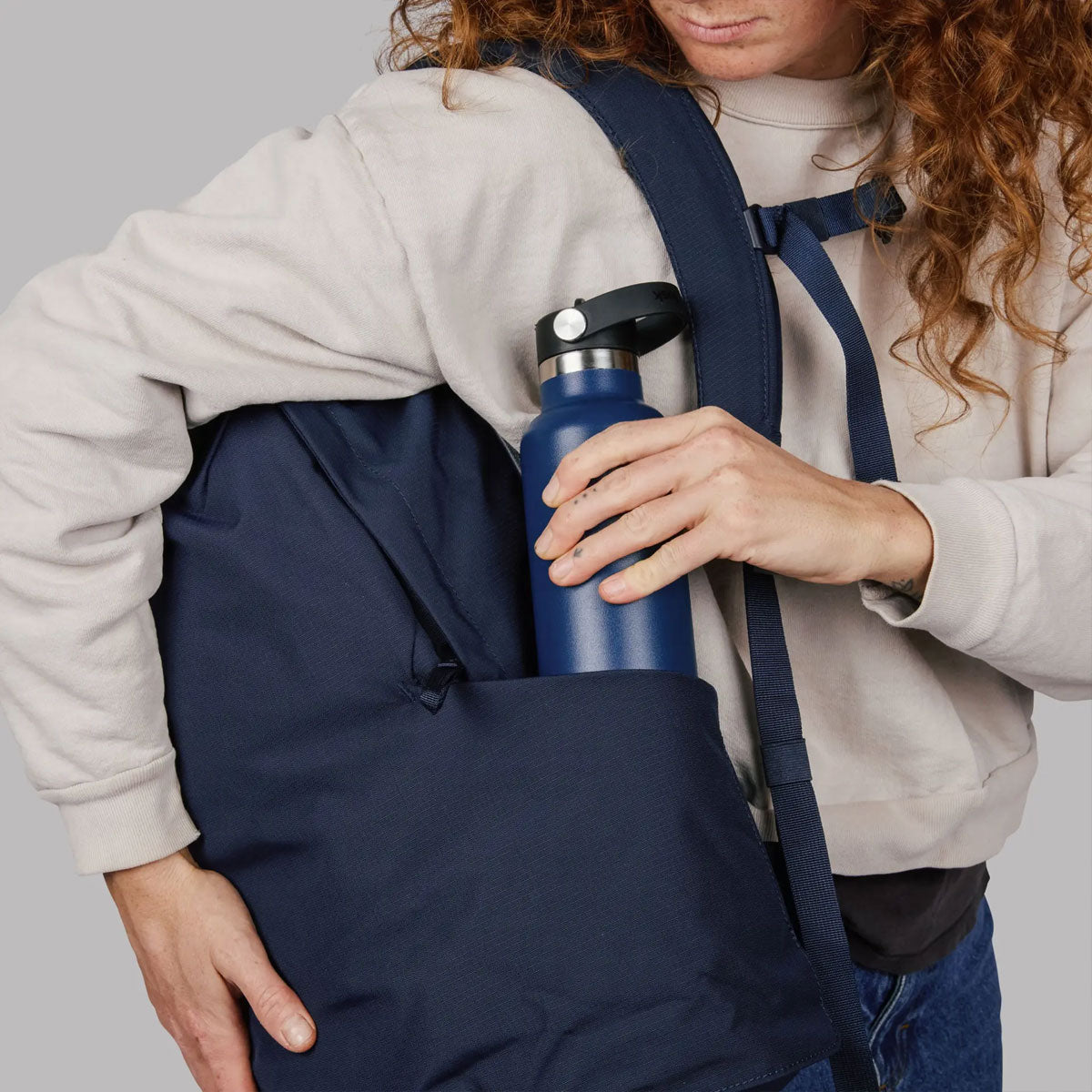 Moment : Everything Travel Pack 28L : Navy