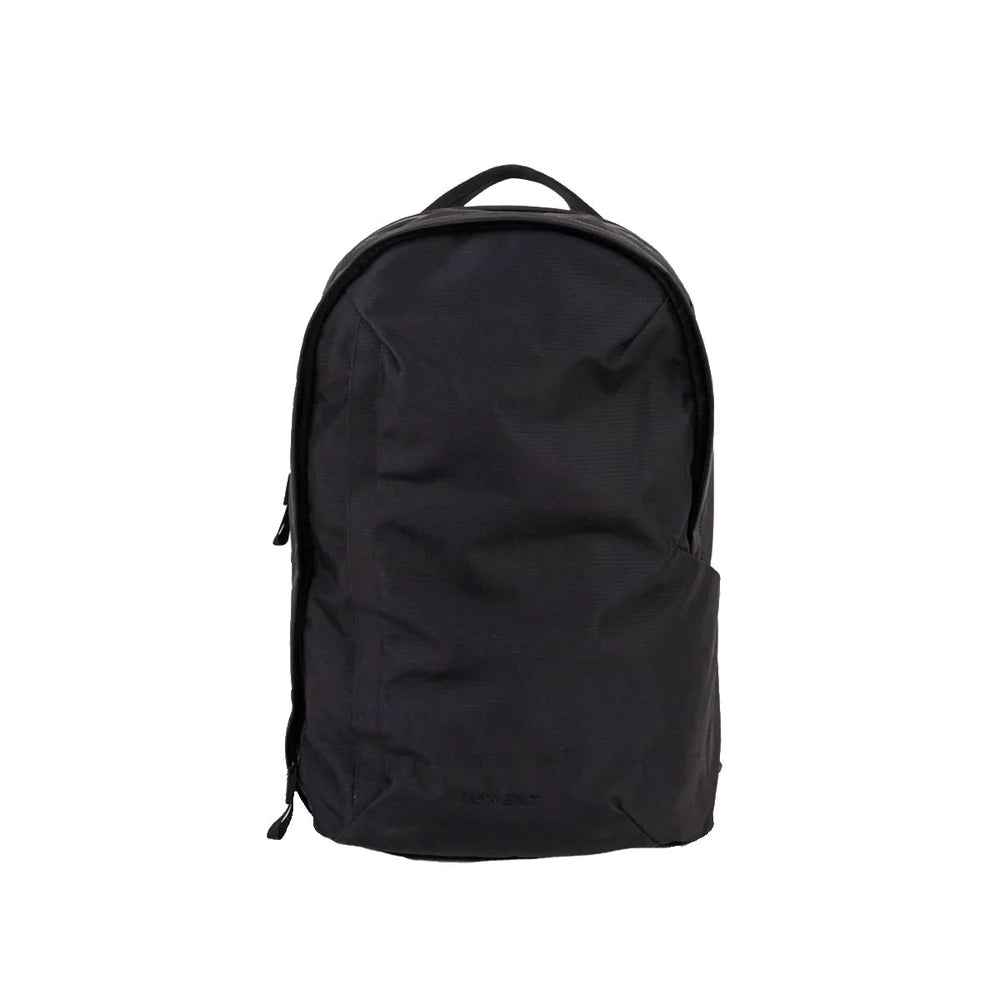 Everything Backpack 28L Weekender by Moment | The Bag Creature