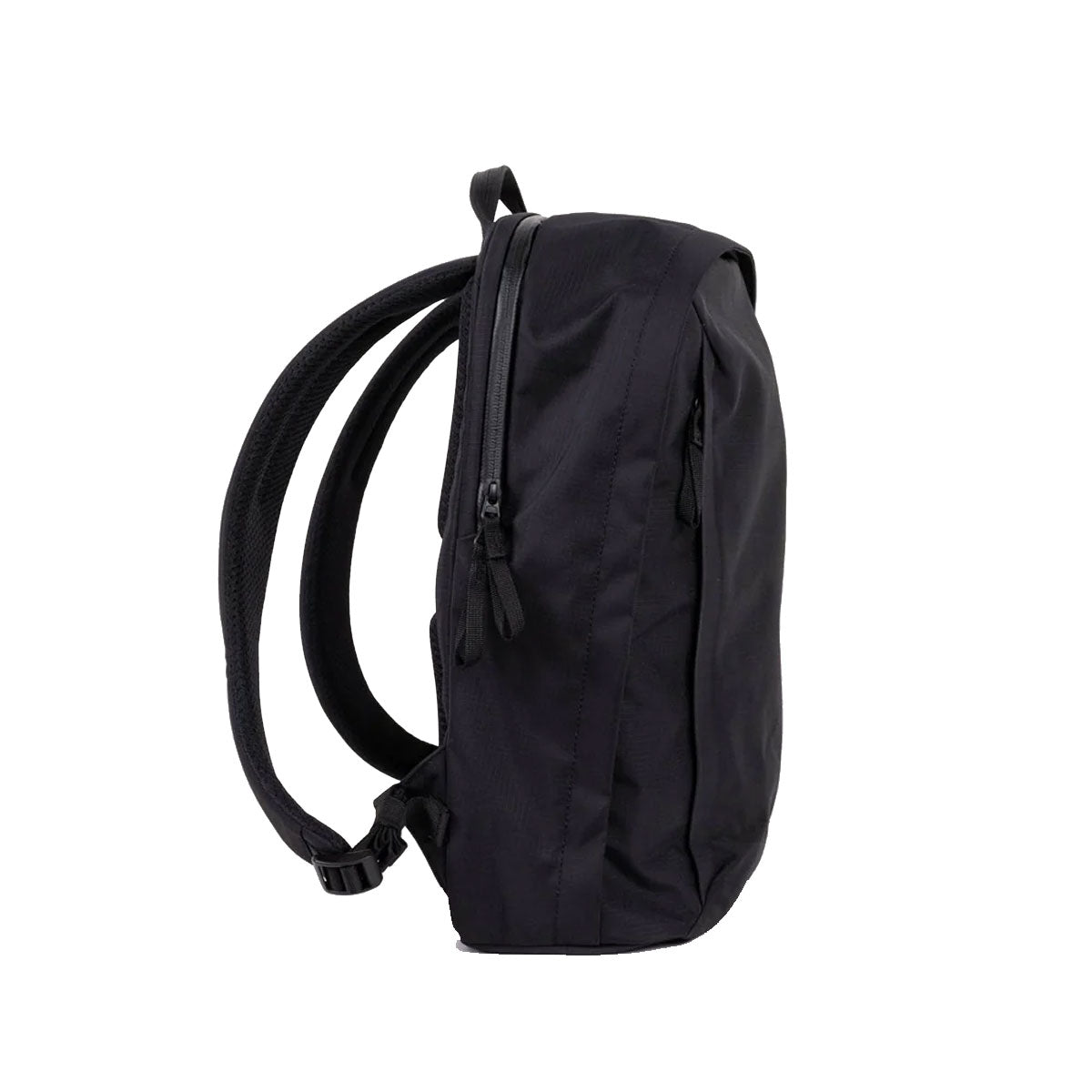 Moment | Everything Backpack 28L Weekender