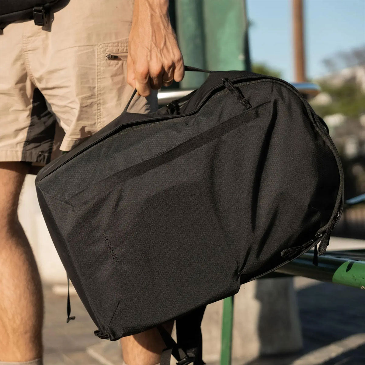 Moment : Everything Travel Pack 28L : Black