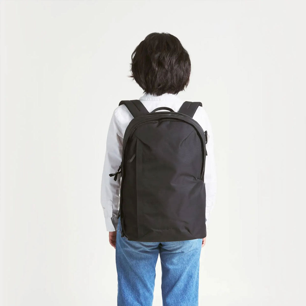 Moment : Everything Travel Pack 28L : Black