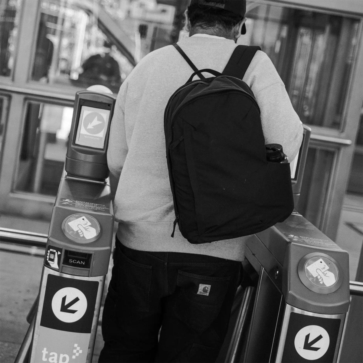Moment : Everything Backpack : Black